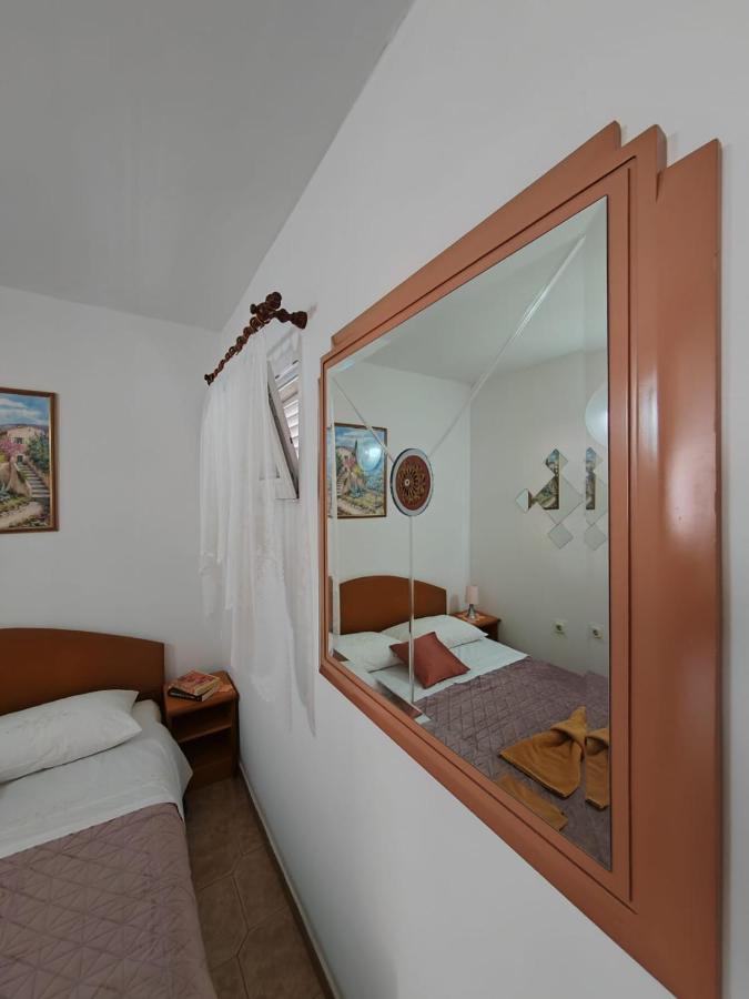 Apartments Turan Centrally Located With Free Parking Igrane Eksteriør billede