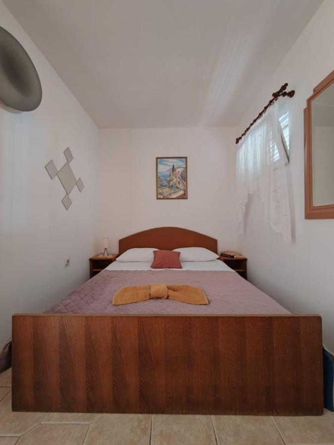 Apartments Turan Centrally Located With Free Parking Igrane Eksteriør billede